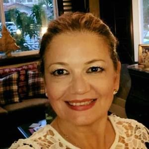 Meet your Posher, Roxana